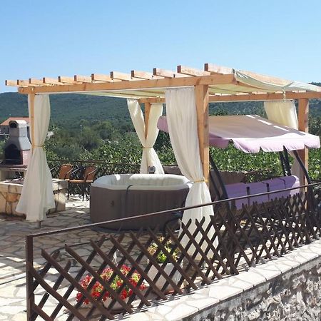 Luminaria Solis Vacation Home روغوزنيكا المظهر الخارجي الصورة